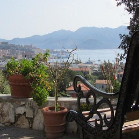 Appartamenti Bellavista By Helloelba Portoferraio Szoba fotó