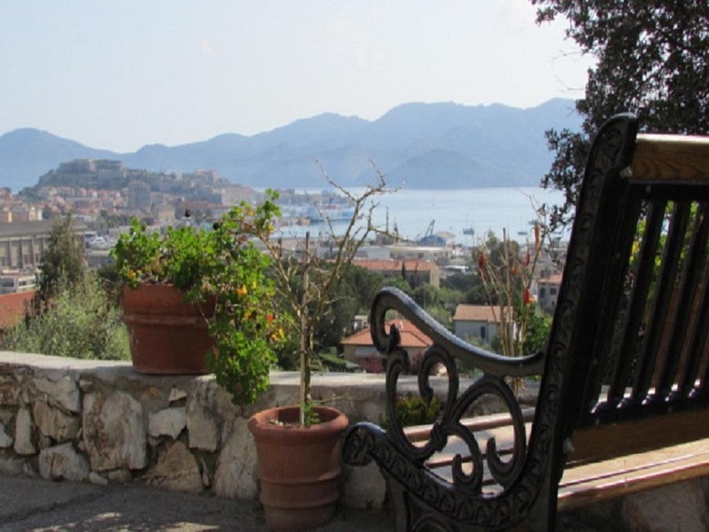 Appartamenti Bellavista By Helloelba Portoferraio Szoba fotó